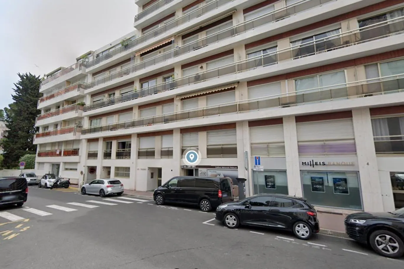 Modern Two Bedroom Apartment With Two Bathrooms, Just Behind The Carlton Cannes