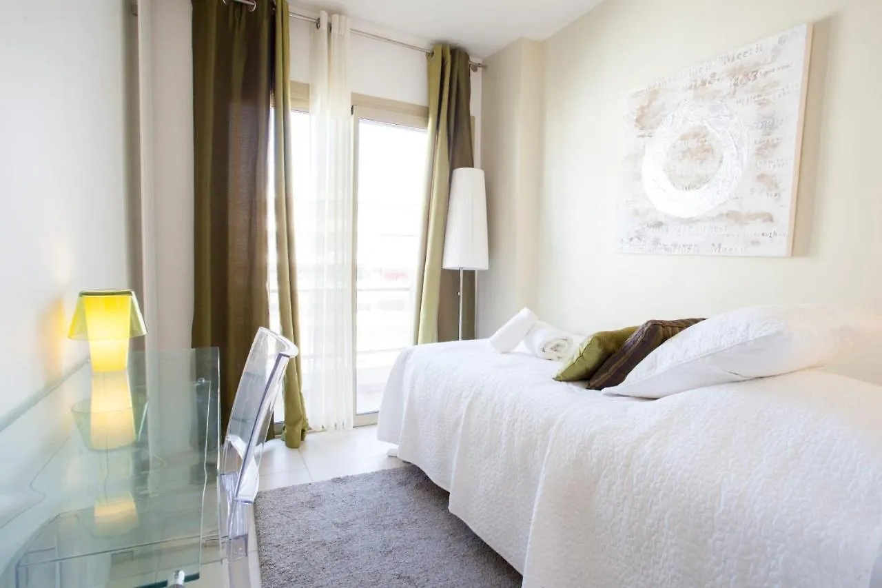 Modern Two Bedroom Apartment With Two Bathrooms, Just Behind The Carlton Cannes